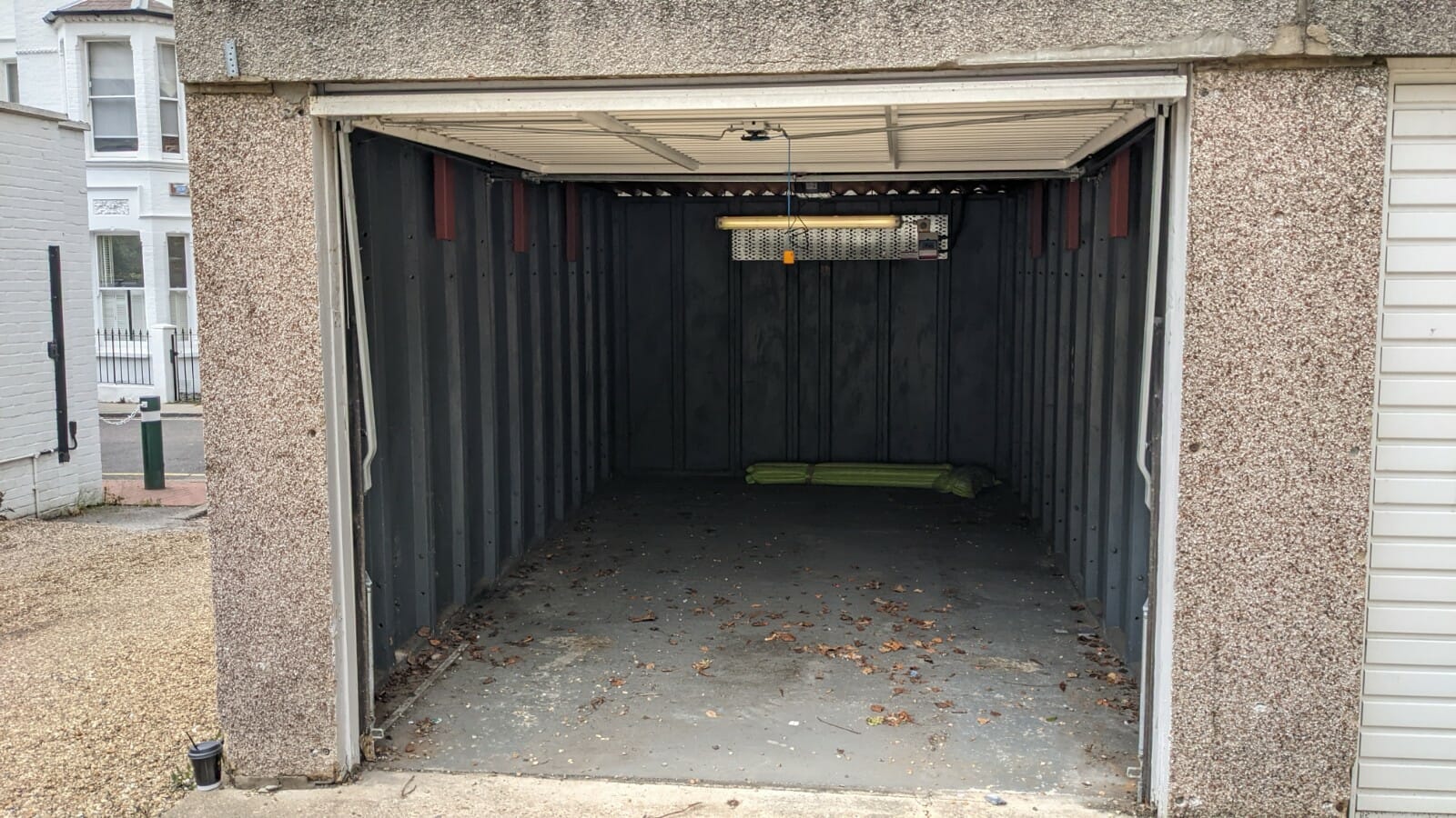 Parking In Secure Lock Up Garage In St John's Wood, NW8 - London Garages